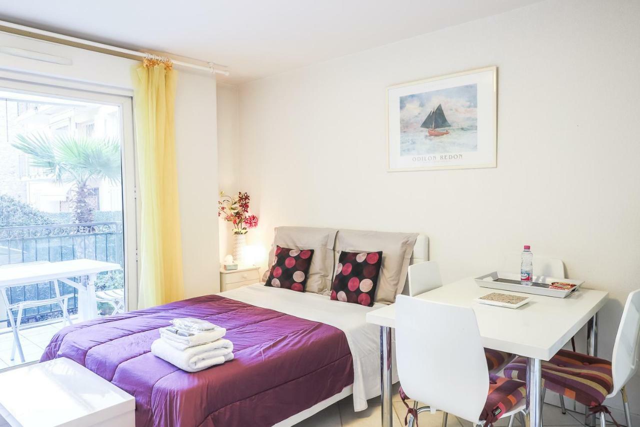 Cannes Palazzio Bagian luar foto